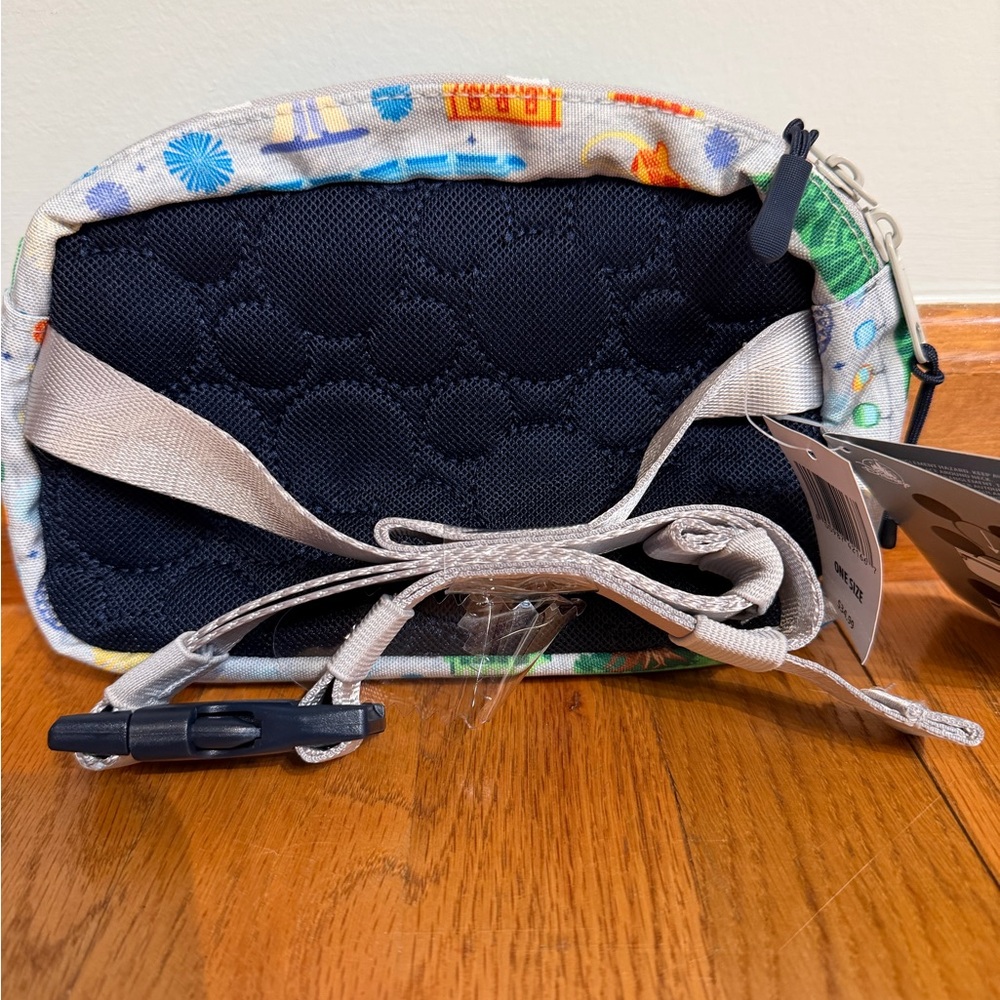 Disney Parks WDW Belt Bag w/Ear Holder - Picture 2 of 2